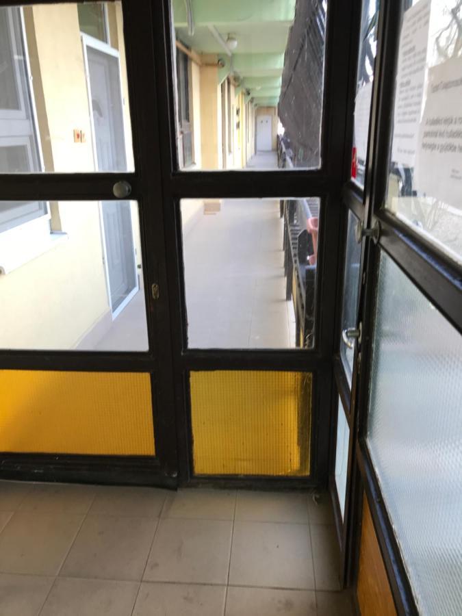 Zen Apartman Szolnok Esterno foto