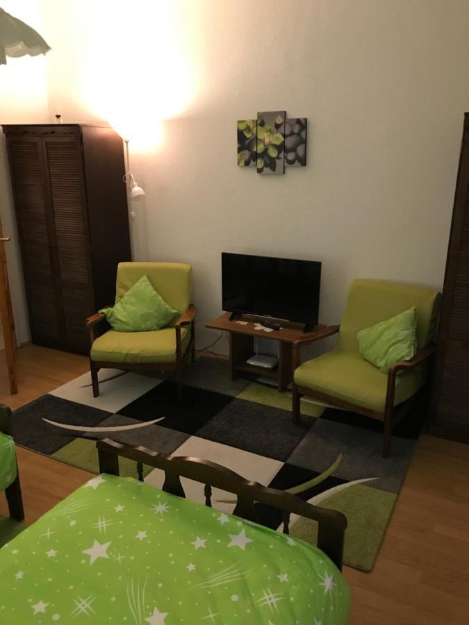 Zen Apartman Szolnok Esterno foto
